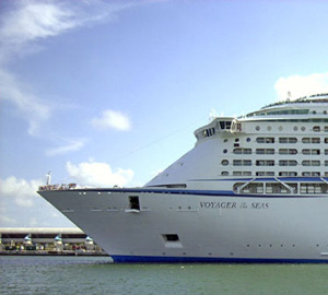 Giant Cruise Ship