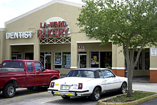 La Ward Bakery